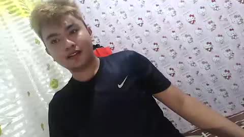 Snapshot of xxhotloyd_cummerx chatting on September 23, 11:37 am Loyd online show from September 23, 11:37 am