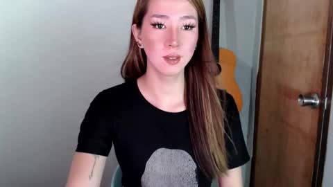 Dyanna Zulla online show from December 9, 8:54 pm