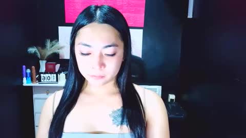 xxirene online show from January 6, 10:30 am