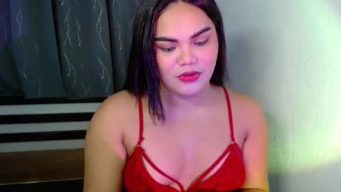 Snapshot of xxkylie_smithxx chatting on September 24, 1:45 am Kylie Smith online show from September 24, 1:45 am