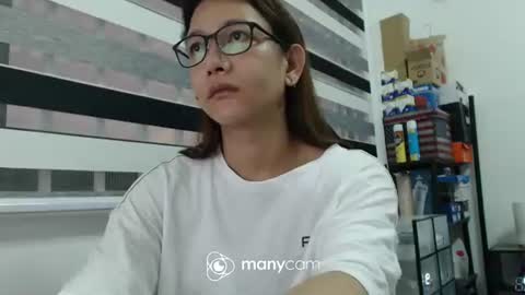 Snapshot of xxmonsterbigcockxx chatting on February 5, 1:04 am Kaycee online show from February 5, 1:04 am