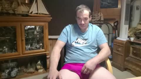 xxScubaStevexx online show from March 31, 5:08 am