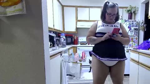 Snapshot of xxstrawberryjanexx chatting on September 25, 2:51 am Strawberry Jane online show from September 25, 2:51 am