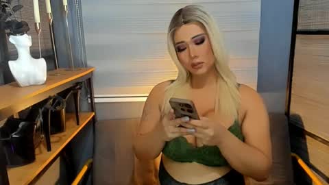 xxtastefullayeshaxx online show from February 27, 11:17 am