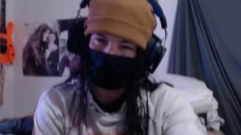 David Fox online show from December 22, 5:03 am