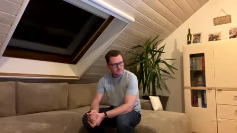 Alex online show from March 26, 7:19 pm