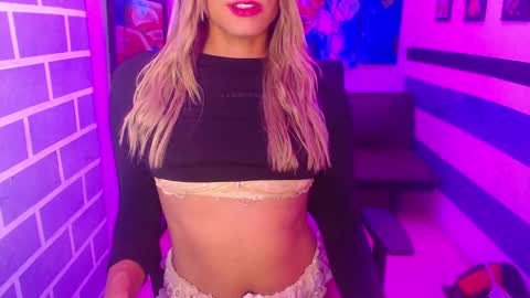 Chiara online show from February 12, 5:15 am