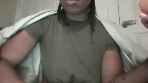 Danielle online show from November 17, 7:27 pm