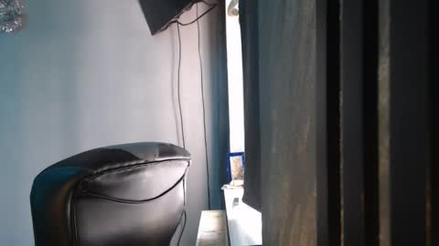 xxxdonpuiuuxxx online show from January 10, 9:59 am