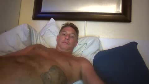 Snapshot of xxxelentdick chatting on October 7, 6:09 am deeeeznutz online show from October 7, 6:09 am