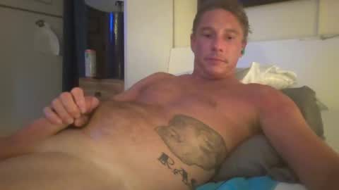 Snapshot of xxxelentdick chatting on January 3, 10:31 am deeeeznutz online show from January 3, 10:31 am