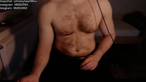 Snapshot of xxxhornybear99xxx chatting on October 13, 6:54 pm Matthias online show from October 13, 6:54 pm
