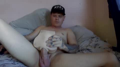 xxxlipe22 online show from January 11, 9:43 pm