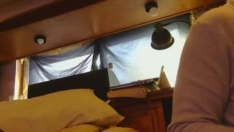 Xzbib online show from February 3, 1:59 pm