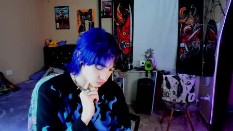 xzerox_ online show from April 17, 8:44 pm