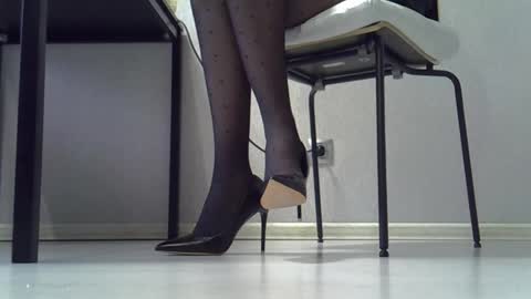 Dina online show from April 19, 4:35 am