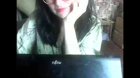 Snapshot of yanafiesta chatting on October 18, 8:40 am yanafiesta online show from October 18, 8:40 am