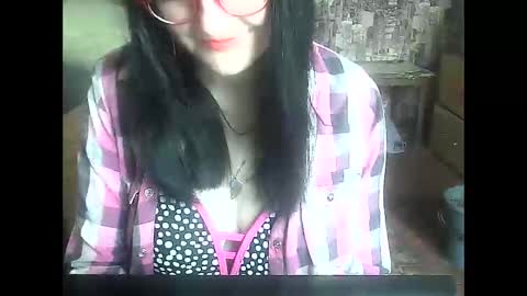 yanafiesta online show from April 1, 2:25 pm