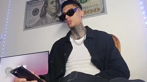 Yan online show from April 2, 2:41 am