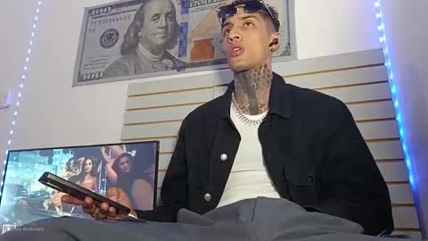 Yan online show from April 28, 4:39 am