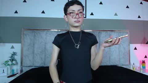 YANG online show from March 6, 11:53 am