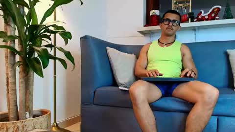 yank4fuck online show from December 4, 2:11 am