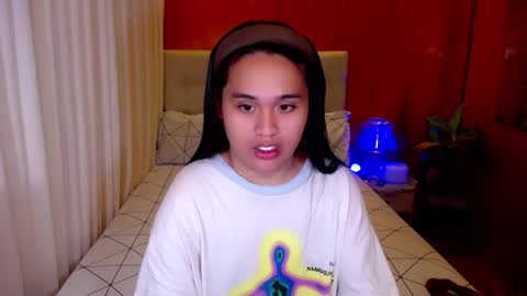 Snapshot of yanny_xoxo chatting on October 23, 2:13 am Allisonn online show from October 23, 2:13 am