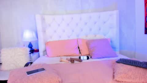 Snapshot of yara_bliss_ chatting on October 10, 4:35 pm Yara Bliss online show from October 10, 4:35 pm