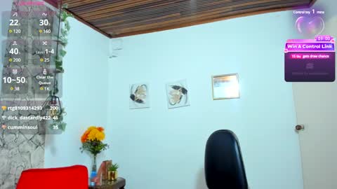 Snapshot of yasmin_goldenst chatting on March 1, 2:15 am Yasemin online show from March 1, 2:15 am