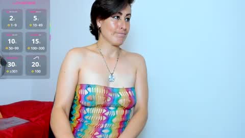 Snapshot of yasmin_goldenst chatting on September 25, 8:49 pm Yasemin online show from September 25, 8:49 pm