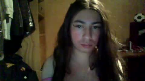 Snapshot of yasmin_paez23 chatting on January 18, 3:53 am Yasmin Paez online show from January 18, 3:53 am
