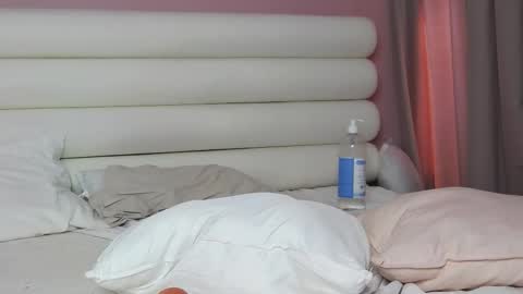 Snapshot of yasminstorm chatting on September 9, 1:33 pm YasminStorm online show from September 9, 1:33 pm