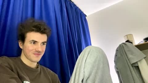 yayay333 online show from March 30, 7:25 pm