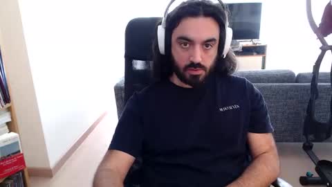 yeeaahoo online show from December 1, 12:03 pm