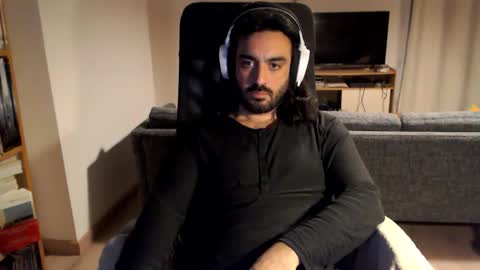 yeeaahoo online show from February 12, 6:11 pm