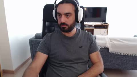 yeeaahoo online show from September 23, 7:13 am