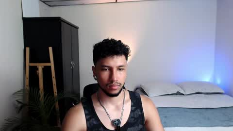 yeff online show from April 13, 11:42 pm