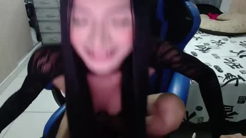 Snapshot of yeibles_hana2 chatting on September 30, 1:05 am yeibles_hana2 online show from September 30, 1:05 am