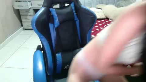 Snapshot of yeibles_hana2 chatting on September 13, 1:30 am yeibles_hana2 online show from September 13, 1:30 am