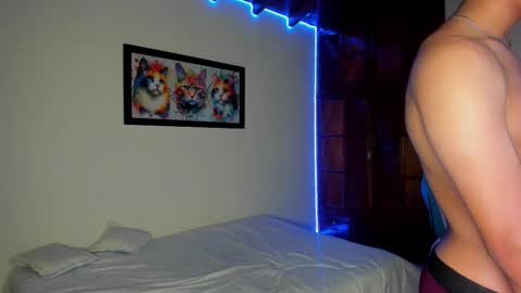 Snapshot of yeiden_dick07 chatting on October 4, 2:04 pm yeiden_dick07 online show from October 4, 2:04 pm