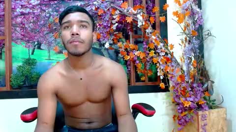 yeinner_ online show from October 20, 7:19 pm