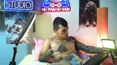 Snapshot of yeisoncastellanos1999 chatting on September 29, 11:48 pm yeisoncastellanos1999 online show from September 29, 11:48 pm