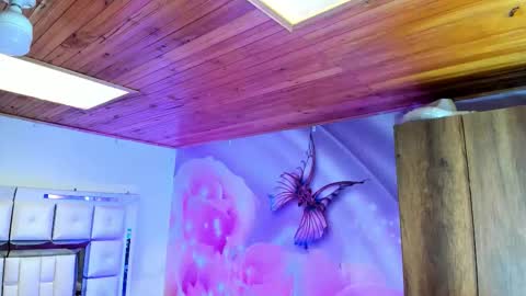 yelena  online show from January 12, 1:18 pm