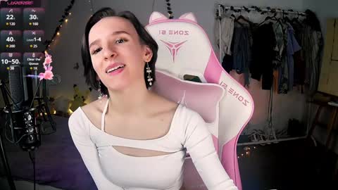 Snapshot of yellow_songbird chatting on January 31, 4:27 pm Liya online show from January 31, 4:27 pm