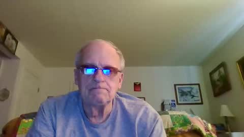 yellowsnowman70 online show from March 27, 3:13 pm