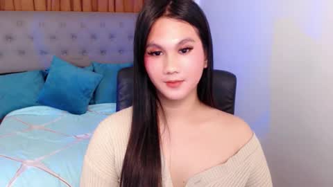 Snapshot of yen_bente chatting on October 16, 5:45 pm Yen online show from October 16, 5:45 pm