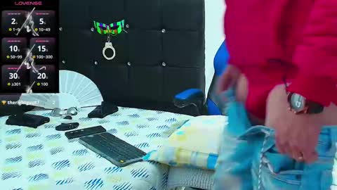 Yeol online show from March 5, 7:12 pm