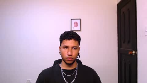 Yeff ind. model  online show from December 22, 10:47 pm