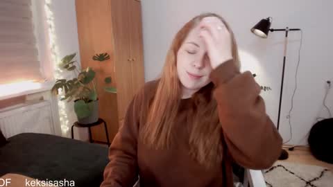 Snapshot of yes_itstrue chatting on January 19, 5:49 pm Sasha online show from January 19, 5:49 pm