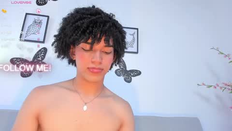 Snapshot of yess__daddyy chatting on January 7, 4:37 pm YAMPOOL online show from January 7, 4:37 pm
